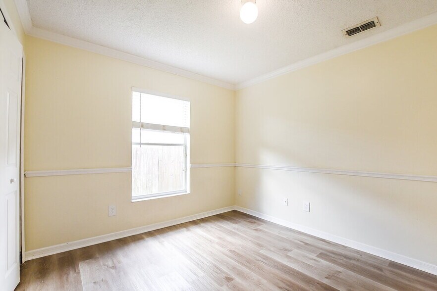 Building Photo - 2556 Coachbridge Ct