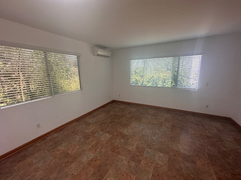 Building Photo - 1946 Monte Vista Dr