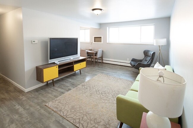 Building Photo - 2917 Harwick Dr