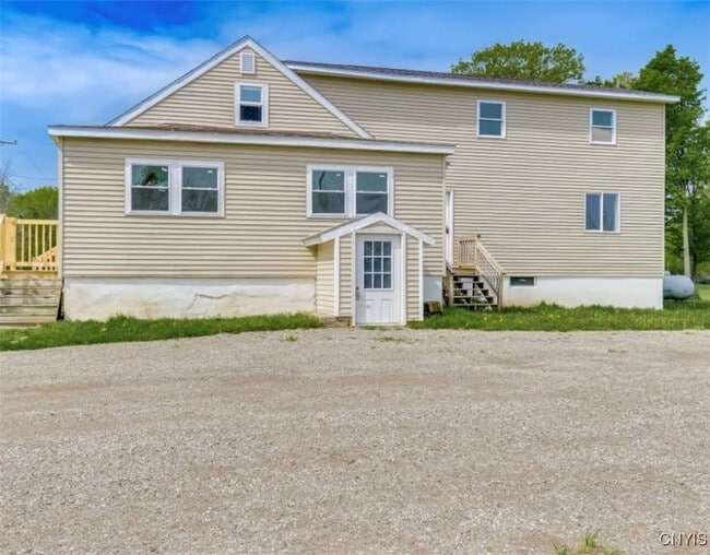 Building Photo - 276 Lakeshore Rd
