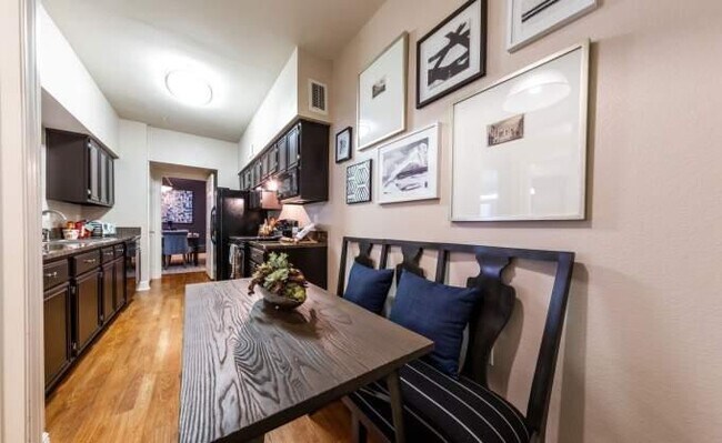Building Photo - 1 bedroom in Houston TX 77081