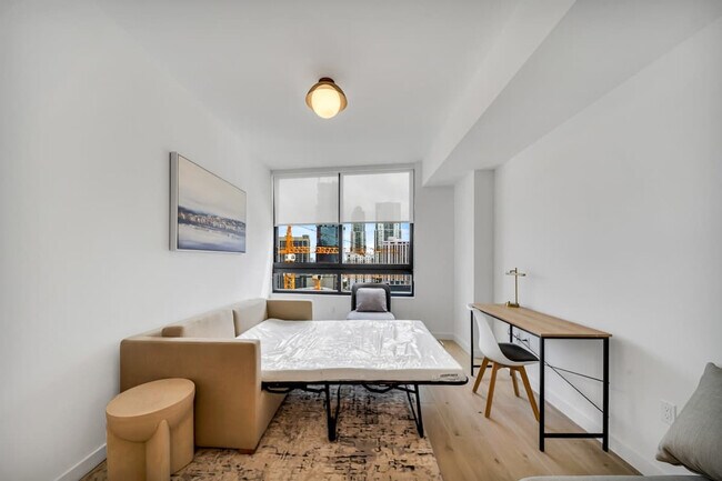 Building Photo - 225 N Miami Ave