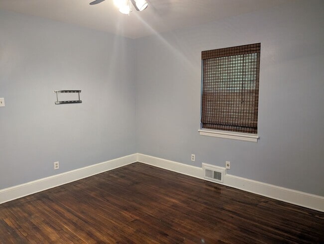 Building Photo - Pristine Ranch-style Home in Commonwealth!