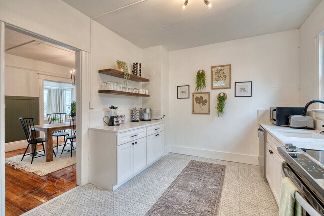 Building Photo - 1032-1036-1036 SE 12th Ave