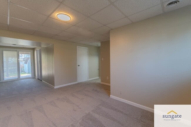 Building Photo - 422 Machias Pl