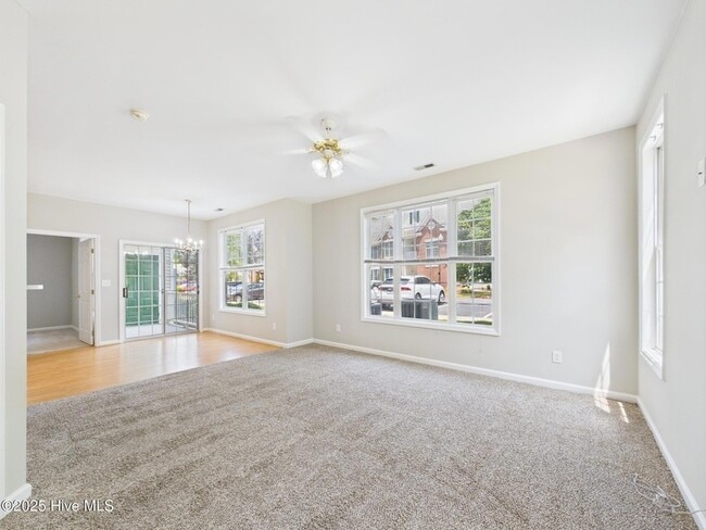Building Photo - 2111 Kudrow Ln