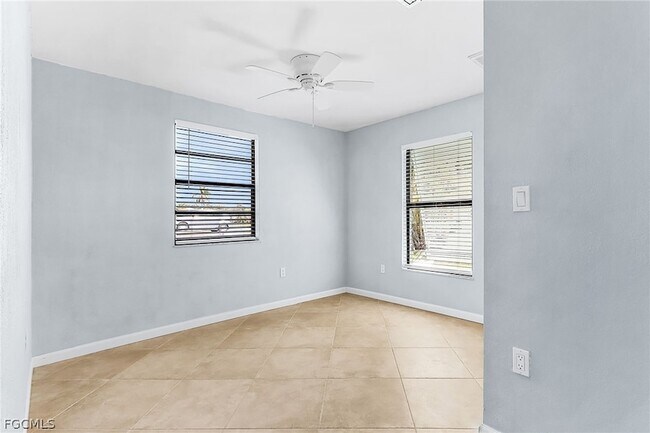 Building Photo - 2371 Baybreeze St