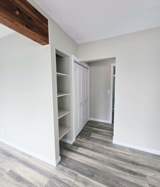 Building Photo - Newly Remodeled 2 Bedroom Home & ADU For R...