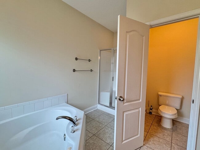 Building Photo - COMING LATE FEBRUARY 2026! (Pet Friendly)