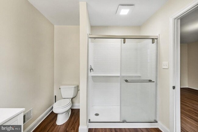 Building Photo - 1802 Harrison Ct