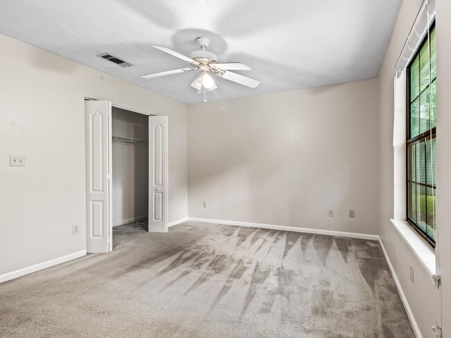 Building Photo - 8760 Minnow Creek Dr