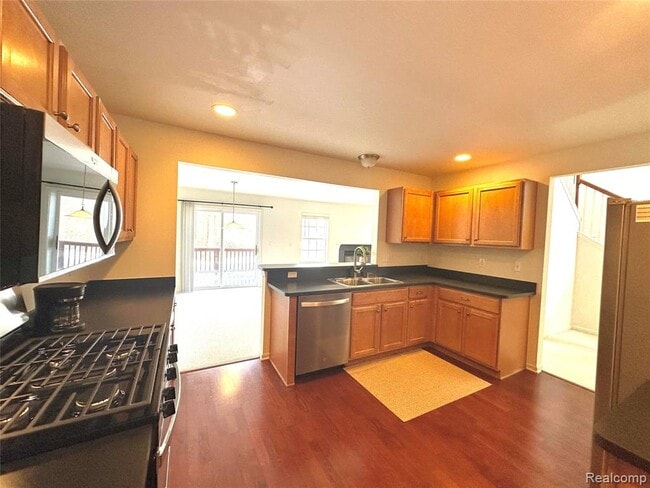 Building Photo - 149 S Vista