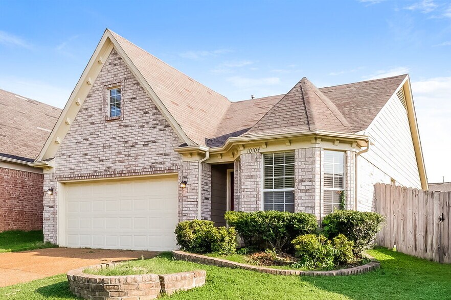 Building Photo - 10104 Cross Hill Dr
