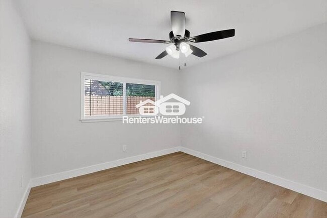 Building Photo - MOVE IN READY  Completely Refreshed Euless...