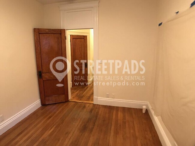 Building Photo - 1 bedroom in Boston MA 02215