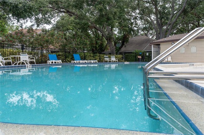 Building Photo - 6908 Arbor Oaks Cir