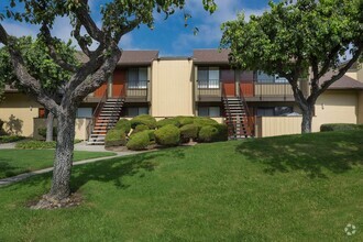 Building Photo - Laurel Tree