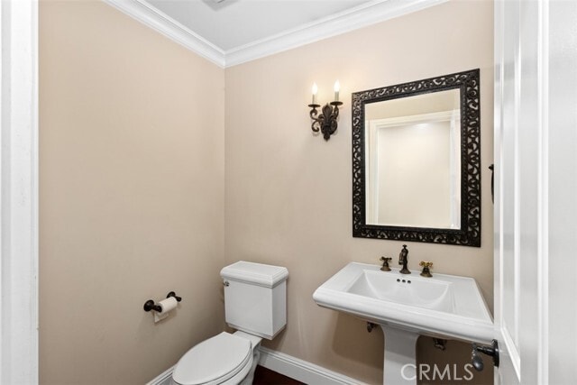 Building Photo - 2581 Fairway Dr