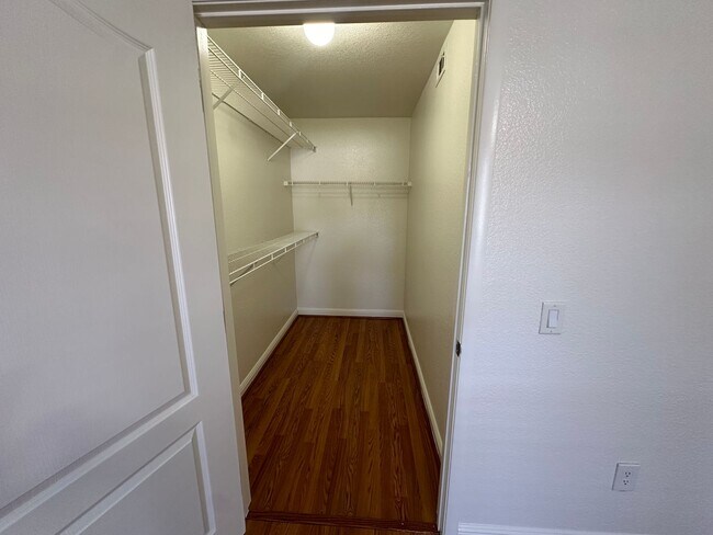 Building Photo - 5055 W Hacienda Ave
