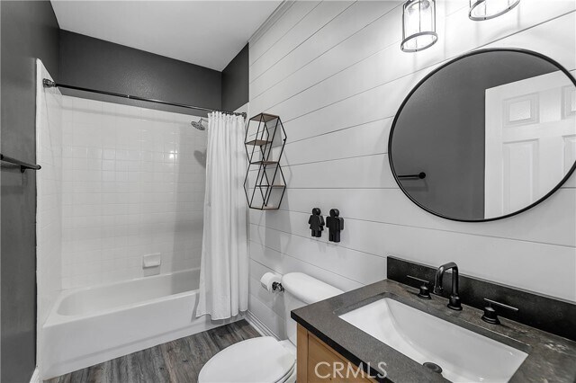 Building Photo - 26850 Peppertree Dr