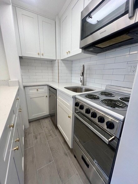 Building Photo - 521 Beacon St