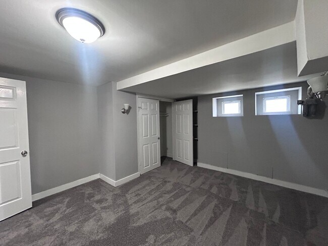 Building Photo - Baltimore - 4 Bedrooms and 2 baths Available!