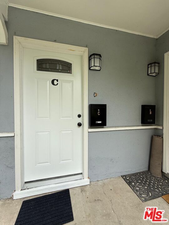 Building Photo - 1025 W Clark Ave