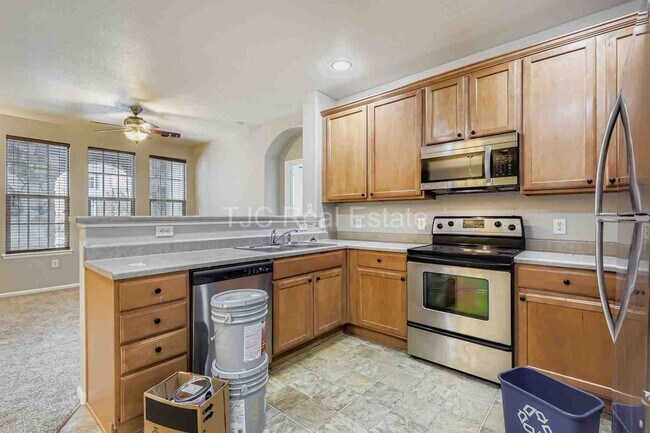 Building Photo - 9042 E 24th Pl