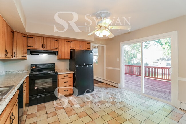 Building Photo - Carve Out a Great Life Here!