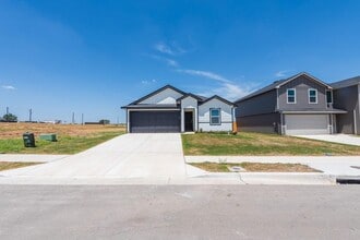 Building Photo - 2115 Windflower Ln