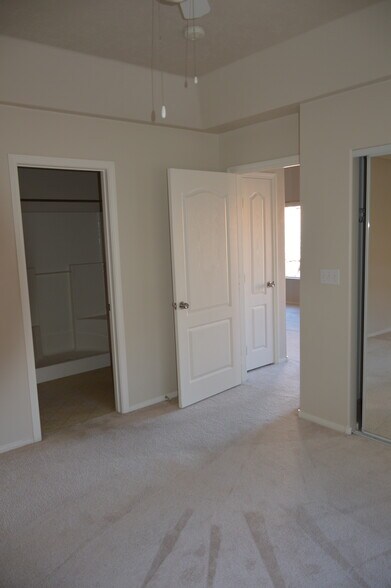 Bedroom - 724 Hardy Way