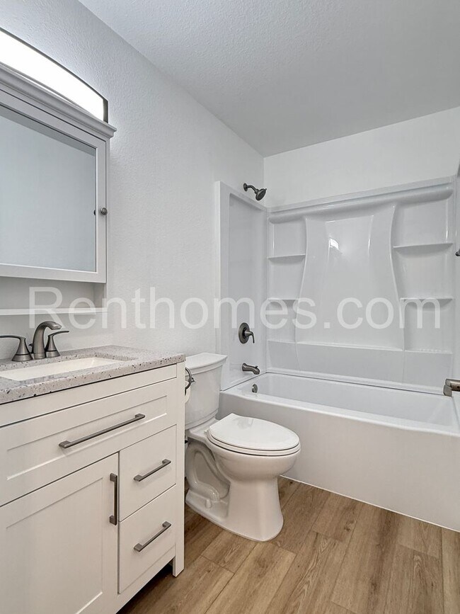 Building Photo - 8181 Elston Pl