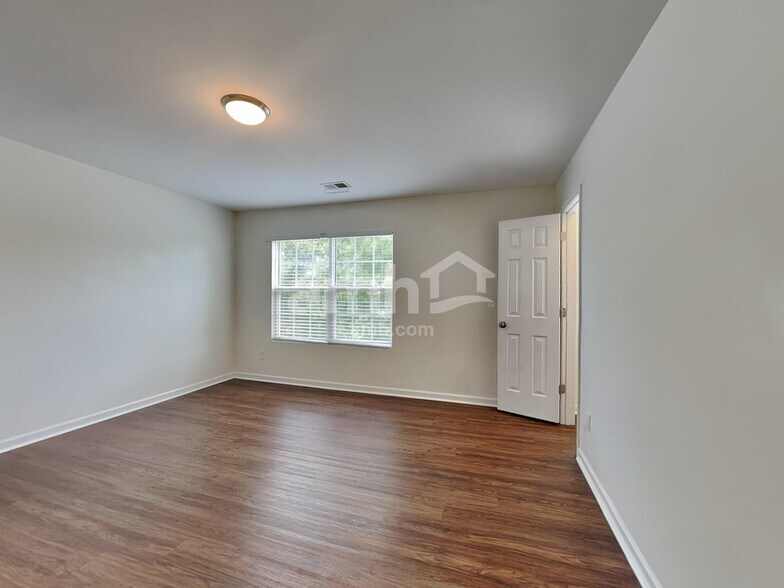 Building Photo - 7305 Ethans Way
