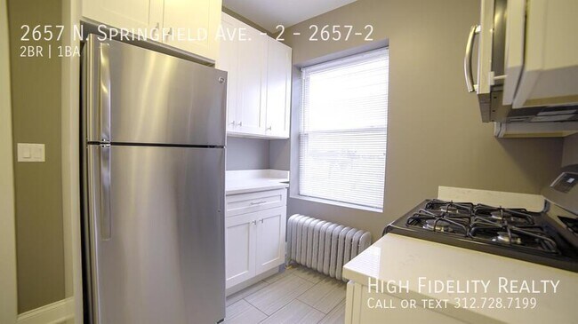Building Photo - 2657 N Springfield Ave