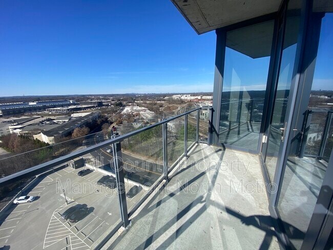 Building Photo - 788 West Marietta St NW