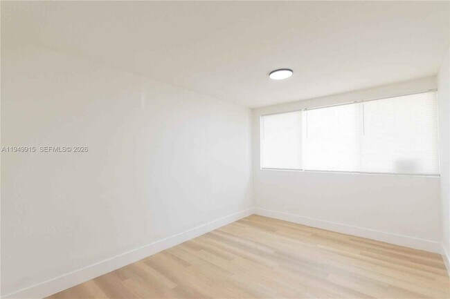 Building Photo - 1167 NW 9th Ave