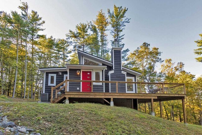 Building Photo - 968 Academy Hill Rd