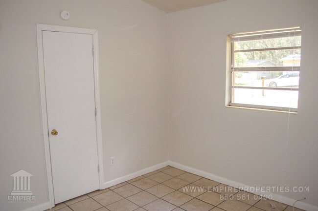 Building Photo - Renovated Home South of FSU