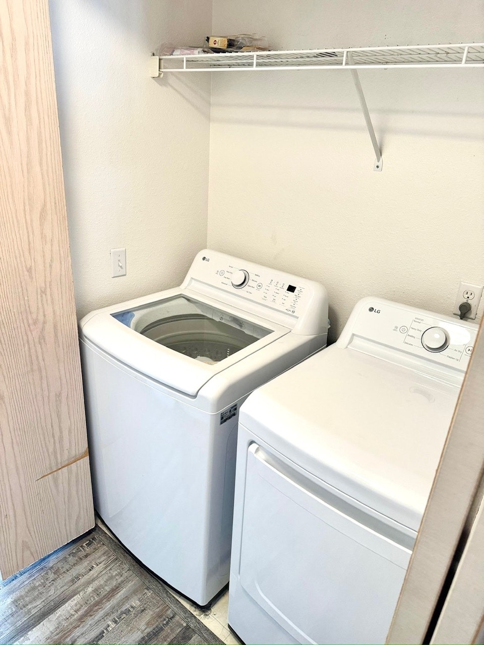 Building Photo - 7453 Newcastle Golf Club Rd