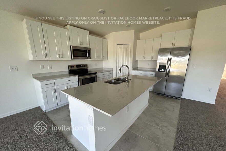 Building Photo - 4259 Palatina Way