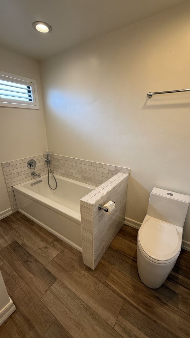Building Photo - Beach Style Living in Encinitas, CA!