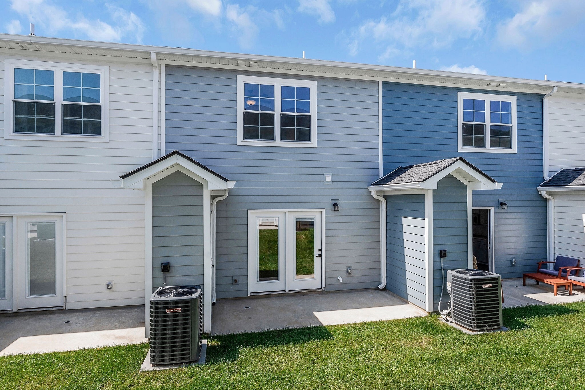 Building Photo - 209 S High St