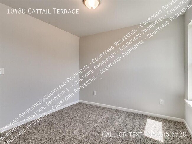 Building Photo - 10480 Cattail Ter