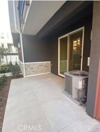 Building Photo - 177 Steely