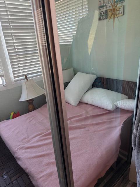 Building Photo - 2840 Lake Osborne Dr