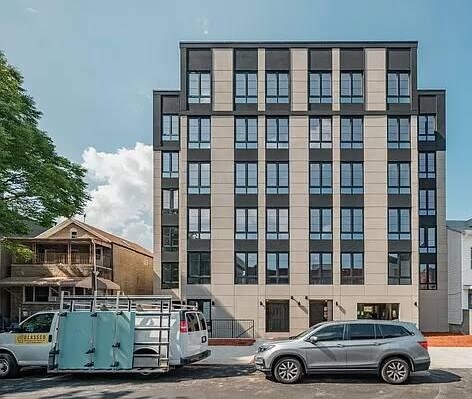 Building Photo - 2913 Snyder Ave