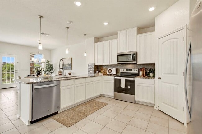 Building Photo - 12600 Anthology St