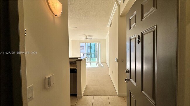 Building Photo - 2401 NE 65th St