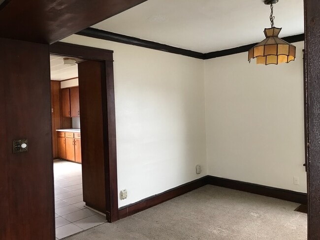 Building Photo - DREAM LOCATION !! LOOKS LIKE PRIVET ROAD !!!