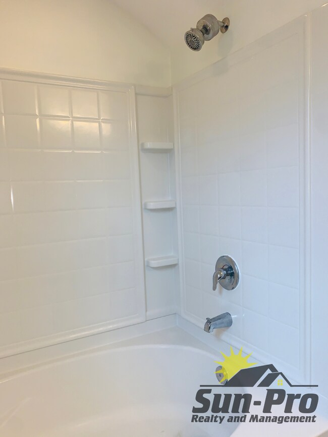 Building Photo - 147 Aston Grande Dr